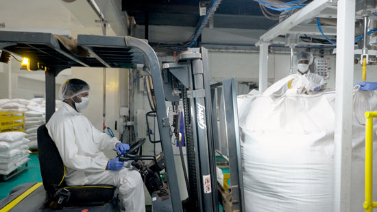 Team coordinating logistics